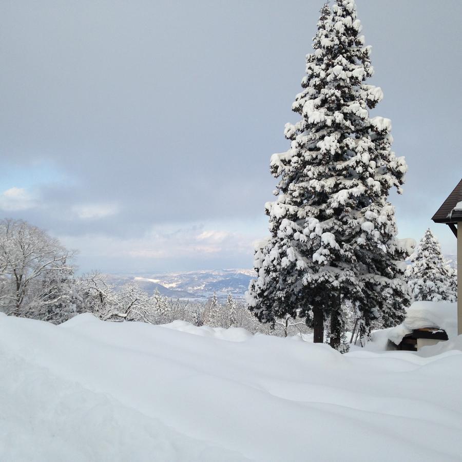 Refre Hotel Myoko Bagian luar foto