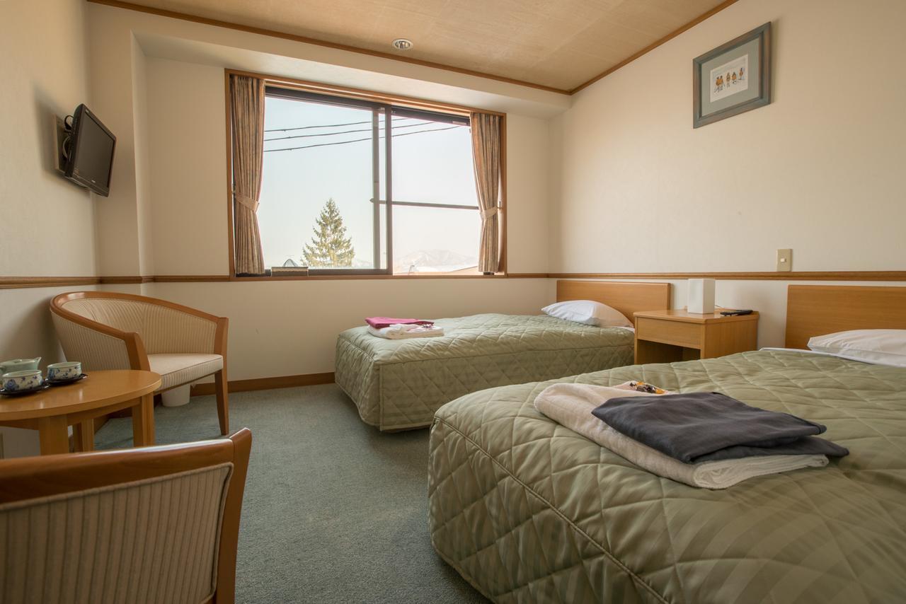 Refre Hotel Myoko Bagian luar foto